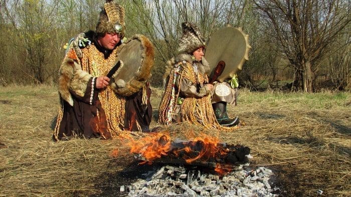 roda de cura sagrada medicina índios xamanismo vida nascimento morte totem