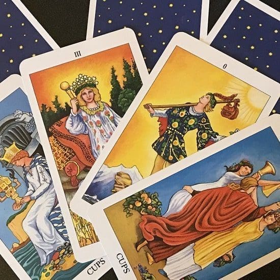 tarot cartas adivinhação futuro sorte conselho magia